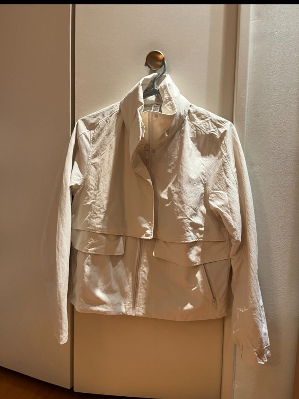Lululemon Jacket - Always Effortless Jacket - Classic Fit (Size 6)